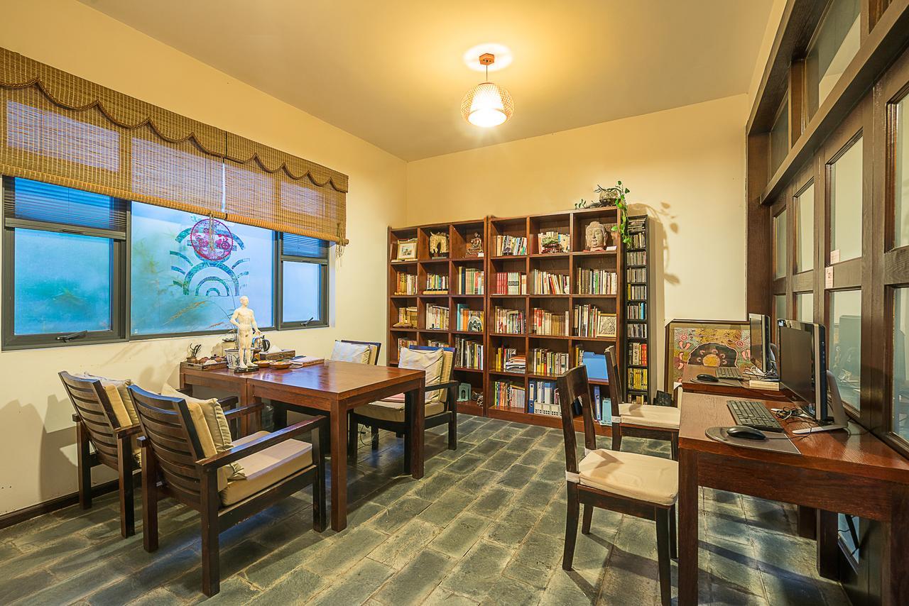 Отель Dali Yanyuan Mountain Retreat Экстерьер фото